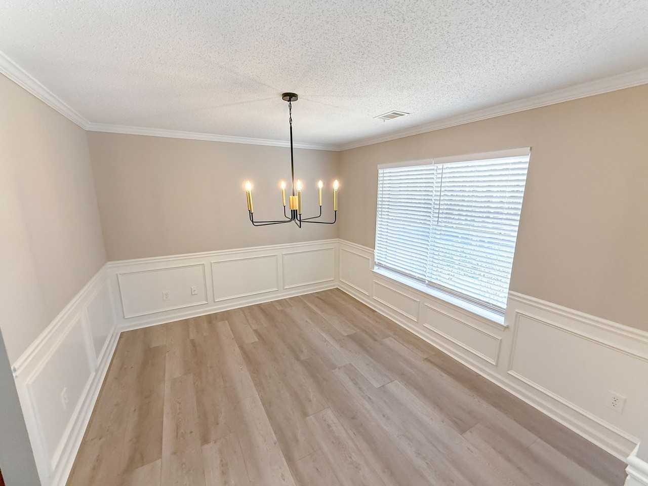 282 Bonnes Dr - Photo 6 of 35