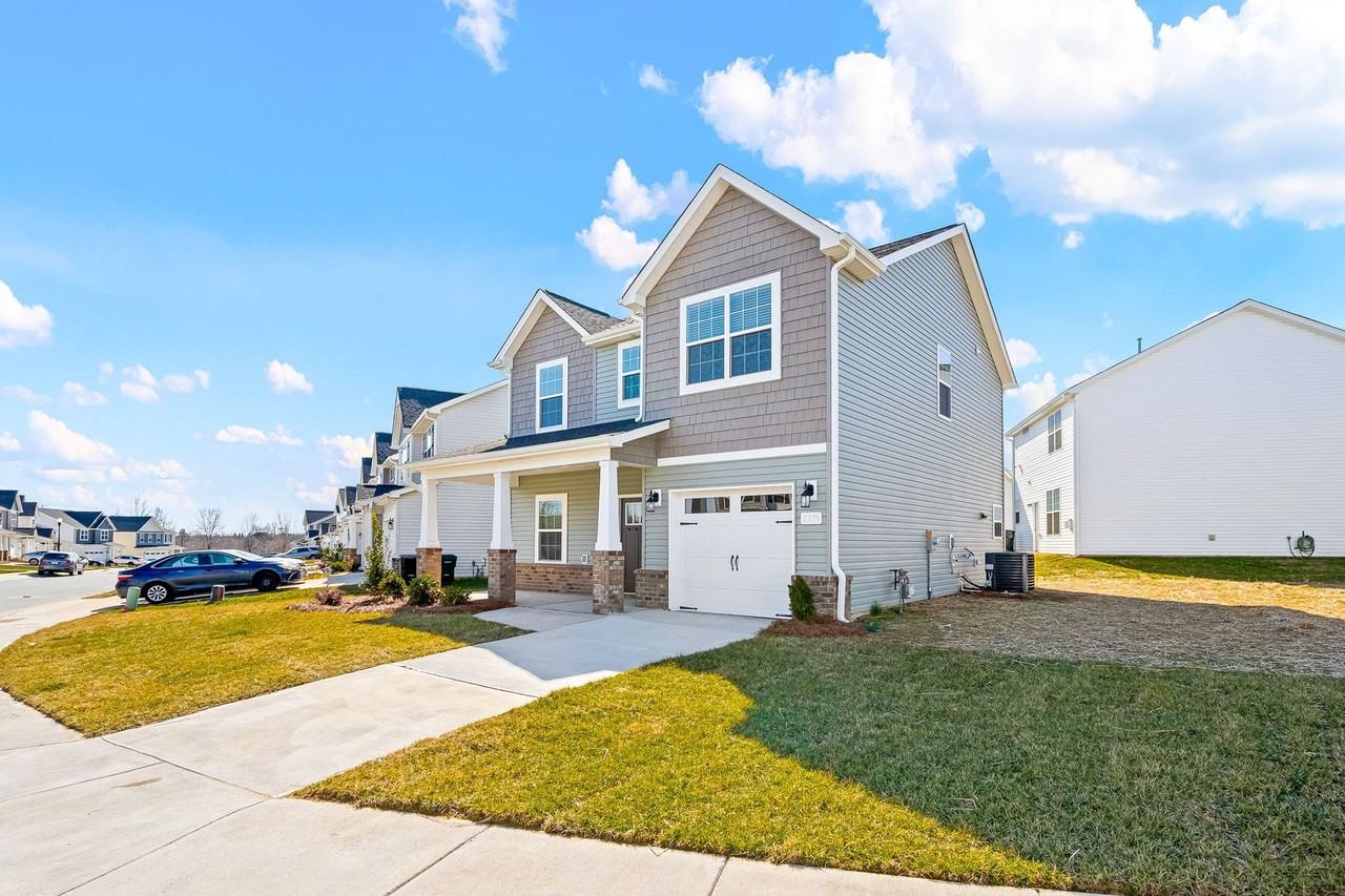 2275 Campbell Loop - Photo 3 of 43
