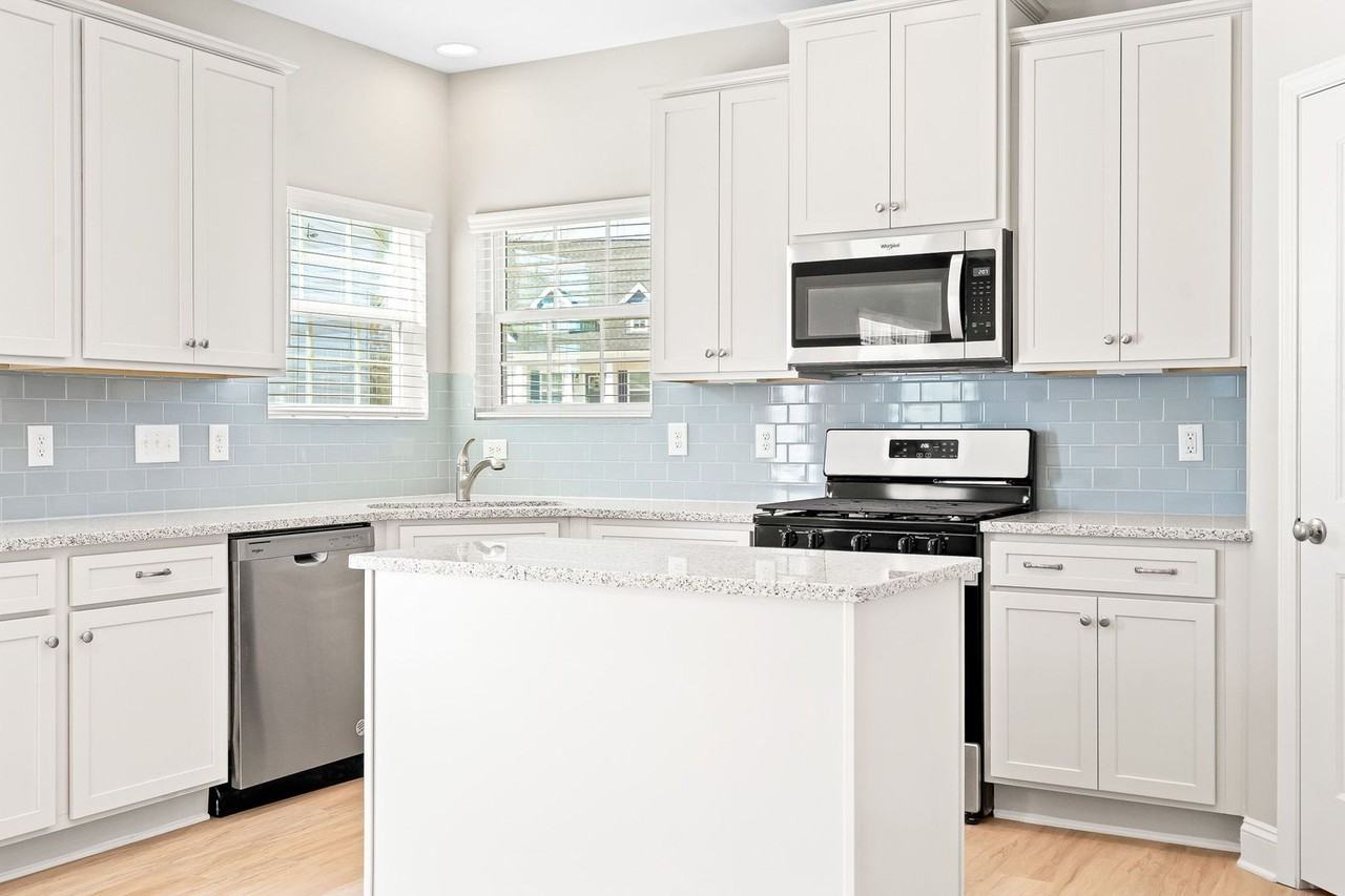 2275 Campbell Loop - Photo 5 of 43