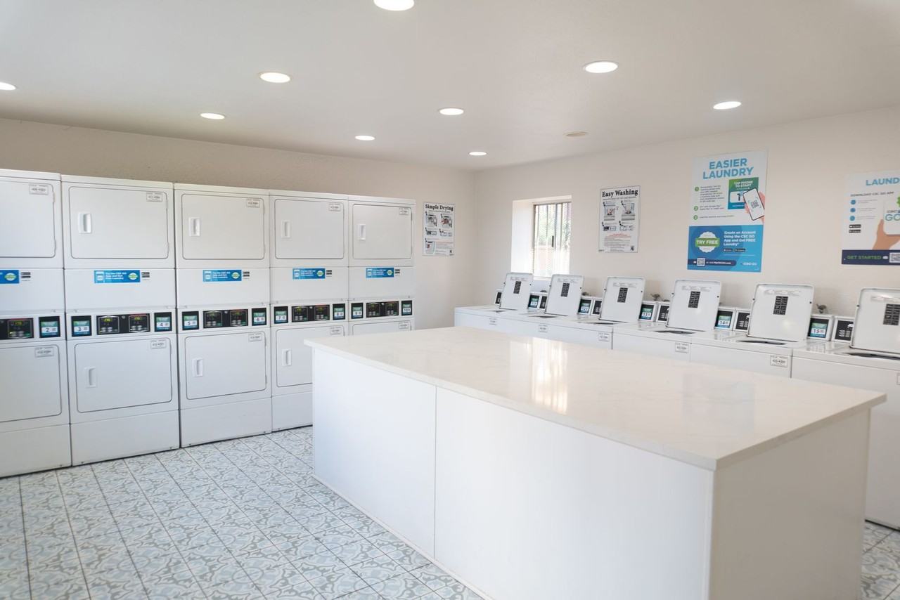 551 Mcintosh St - Photo 3 of 11