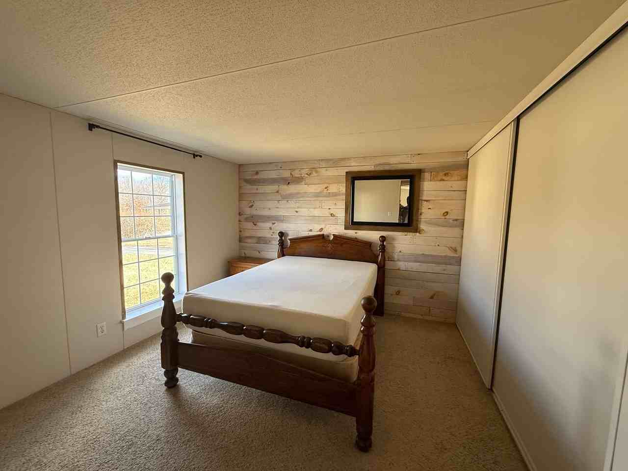 320 Schubert Rd - Photo 3 of 9