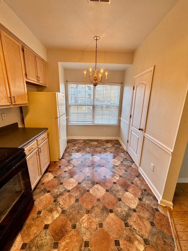 2428 Dillingham Rd - Photo 5 of 22