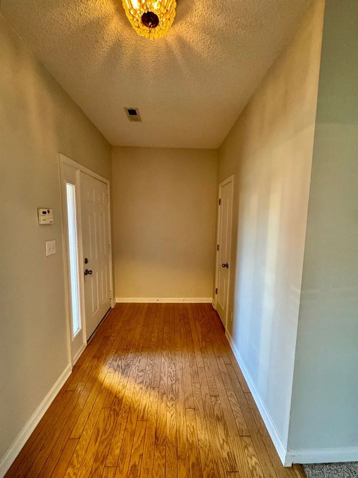 2428 Dillingham Rd - Photo 2 of 22