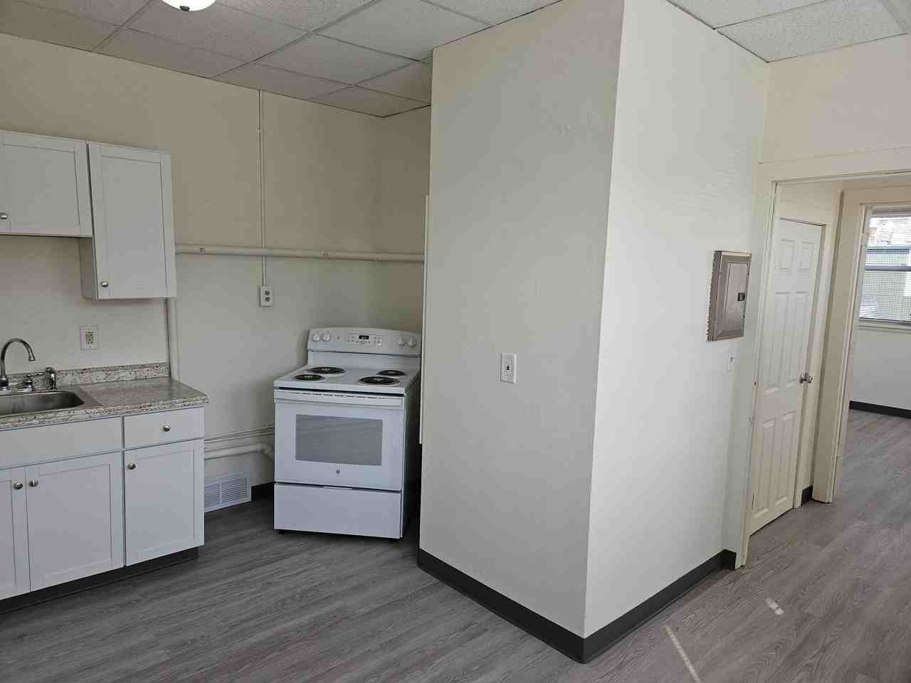 119 South Walnut Street - Photo 5 of 17