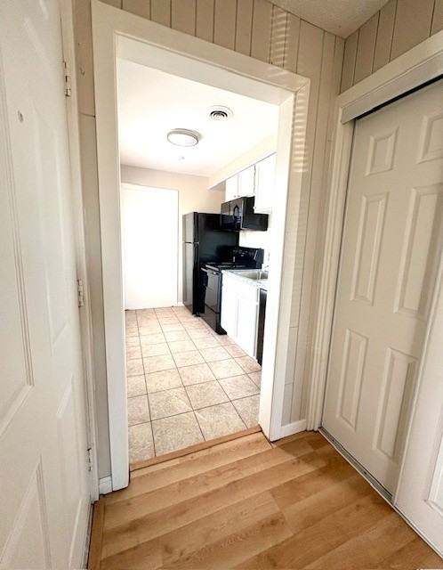 1318 Yakel Street - Photo 3 of 9