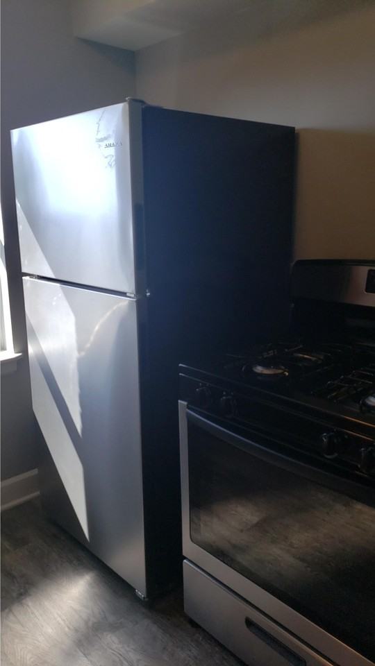 324 8th St - Photo 4 of 13