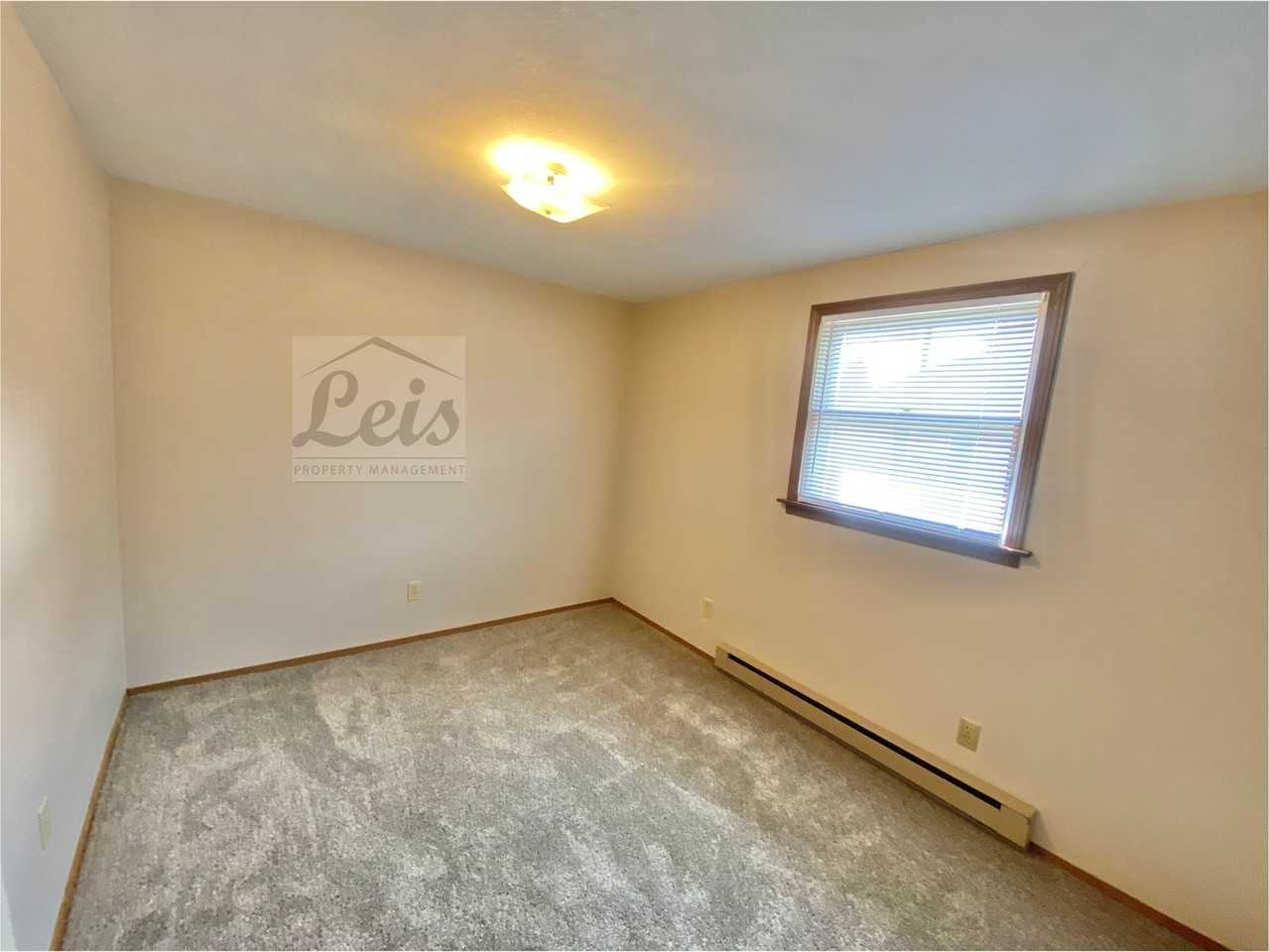 321 West 4th Street - Photo 3 of 10