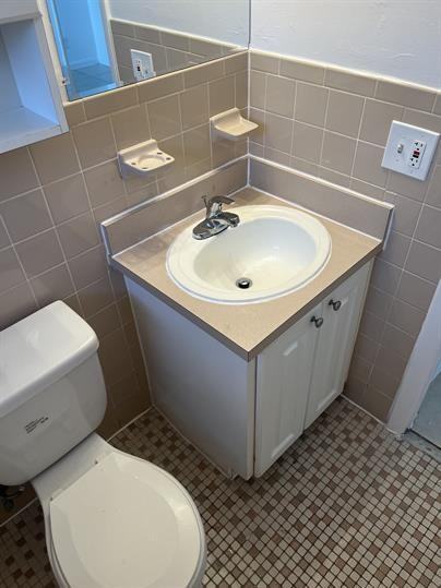 2851 Jackson Street - Photo 6 of 8