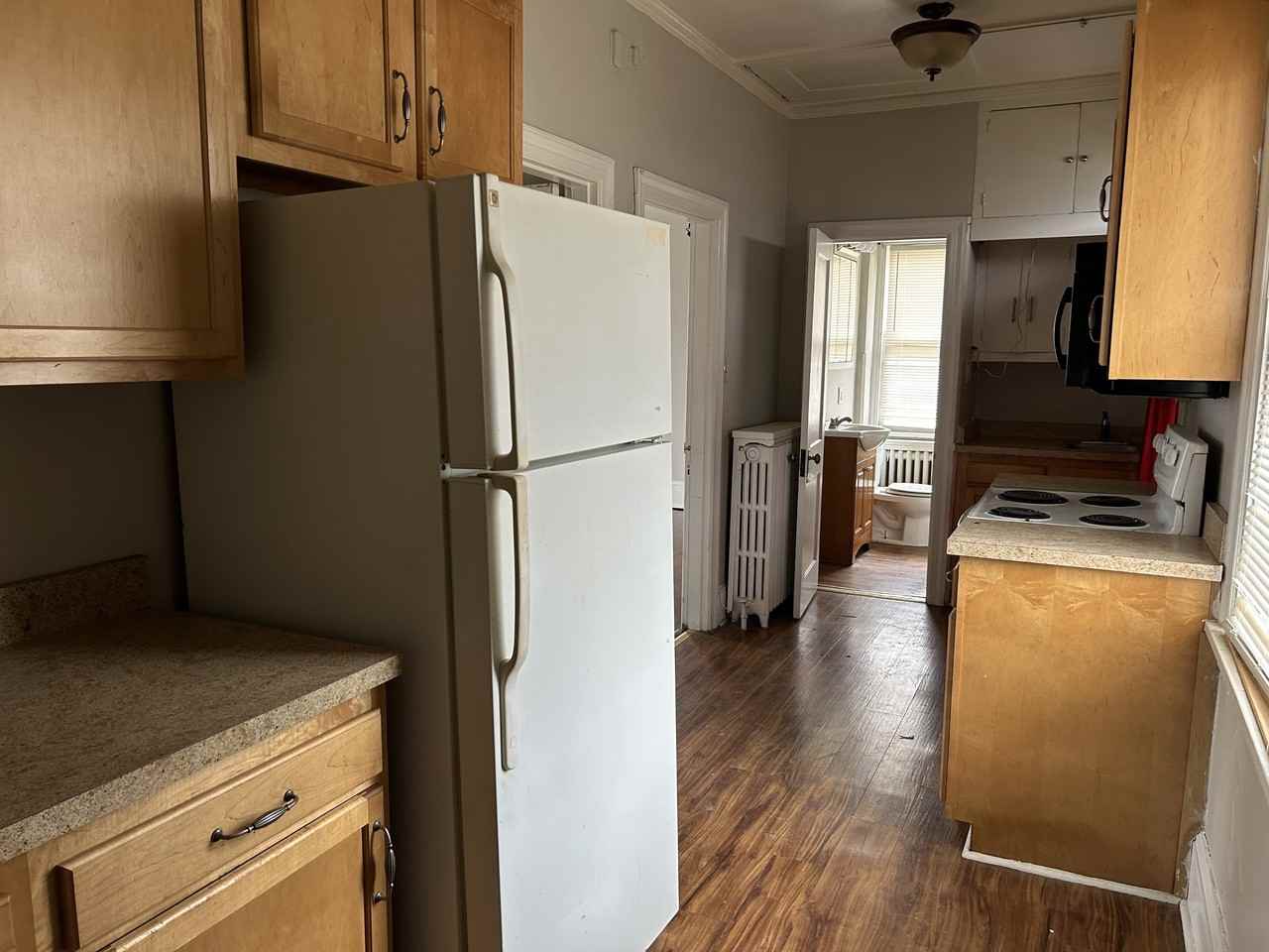 321 North Loudoun Street - Photo 4 of 11