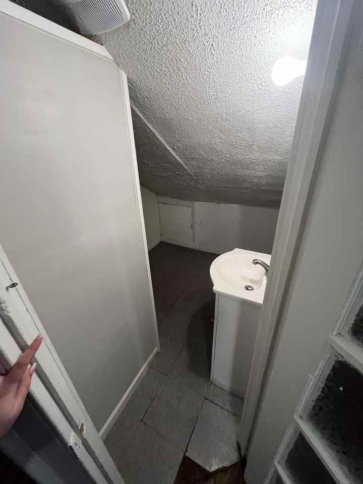 337 North Loudoun Street - Photo 3 of 4