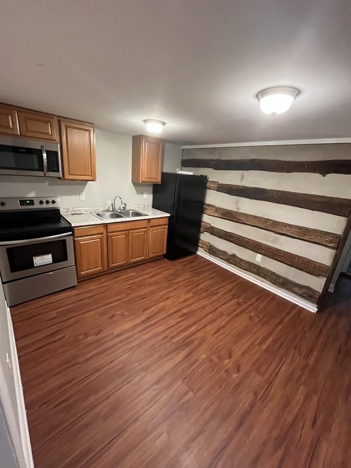 710 South Cameron Street - Photo 3 of 7