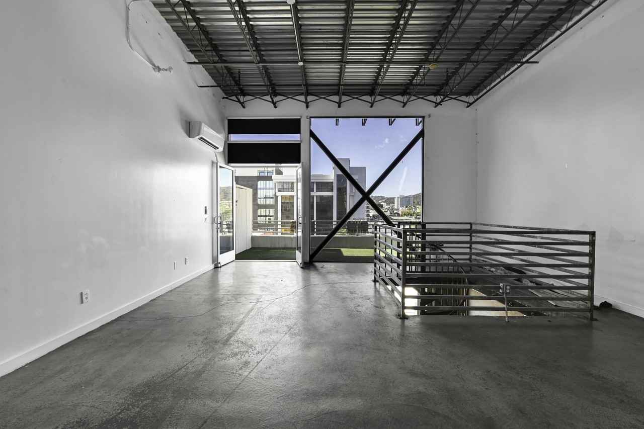 Cosmo Lofts - Photo 7 of 20