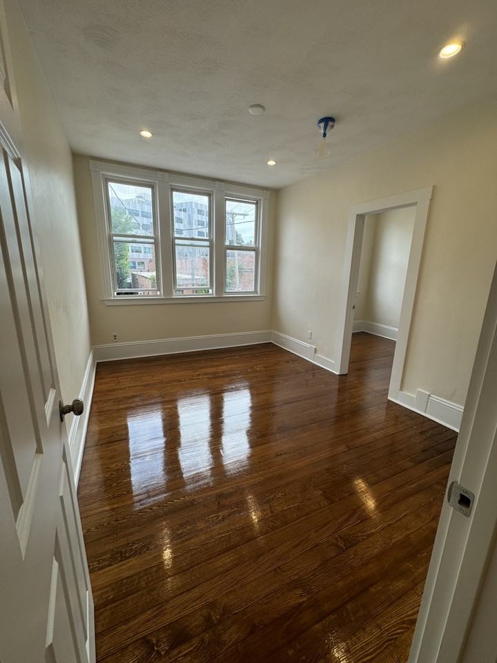 4 Miles St #2 - Photo 5 of 9