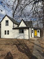 featured image of 2335 Se 8th St