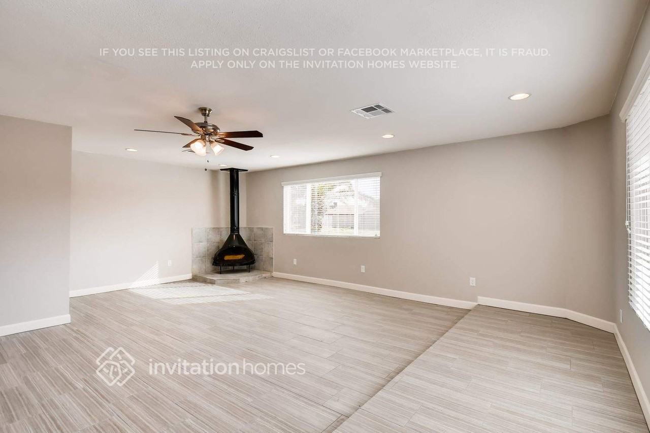 918 W Gemini Dr - Photo 3 of 13