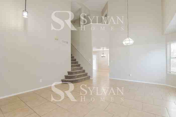 9379 N Waxwing Ct - Photo 3 of 15