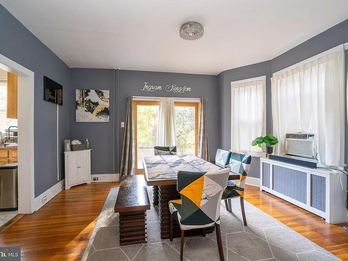 54 Hillcrest Ave - Photo 2 of 7