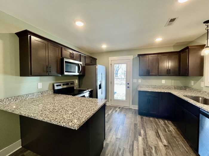 390 Martha Ln - Photo 2 of 26