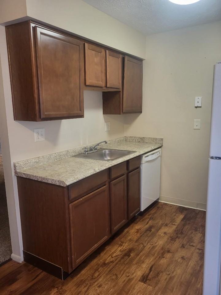 Deer Pointe - Photo 6 of 21