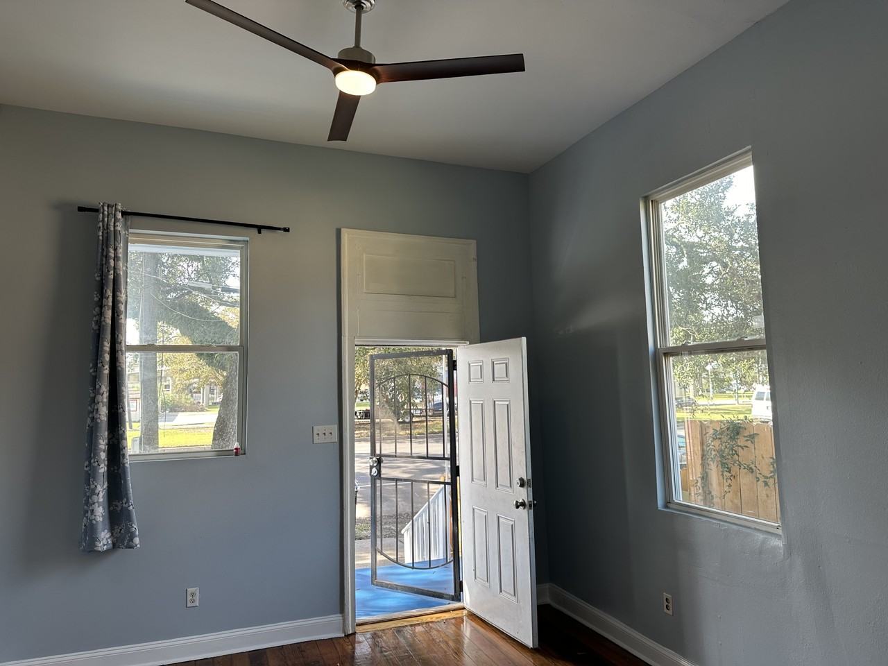 2115 Elysian Fields Ave #2115 - Photo 3 of 10