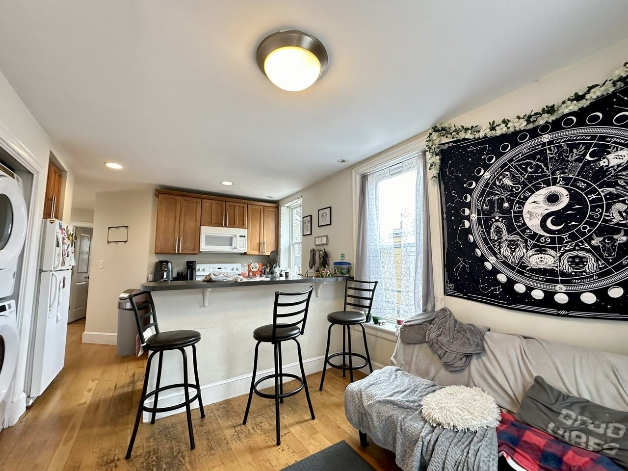 836 Huntington Ave #3 - Photo 4 of 17