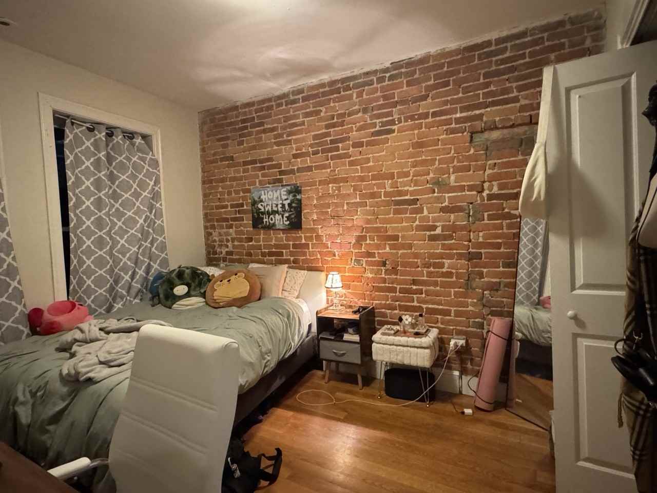836 Huntington Ave #1 - Photo 7 of 18