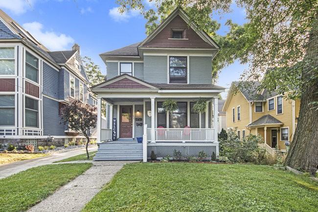 256 Union Ave Se - Photo 2 of 33