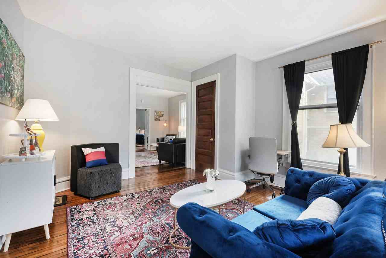 256 Union Ave Se - Photo 3 of 32