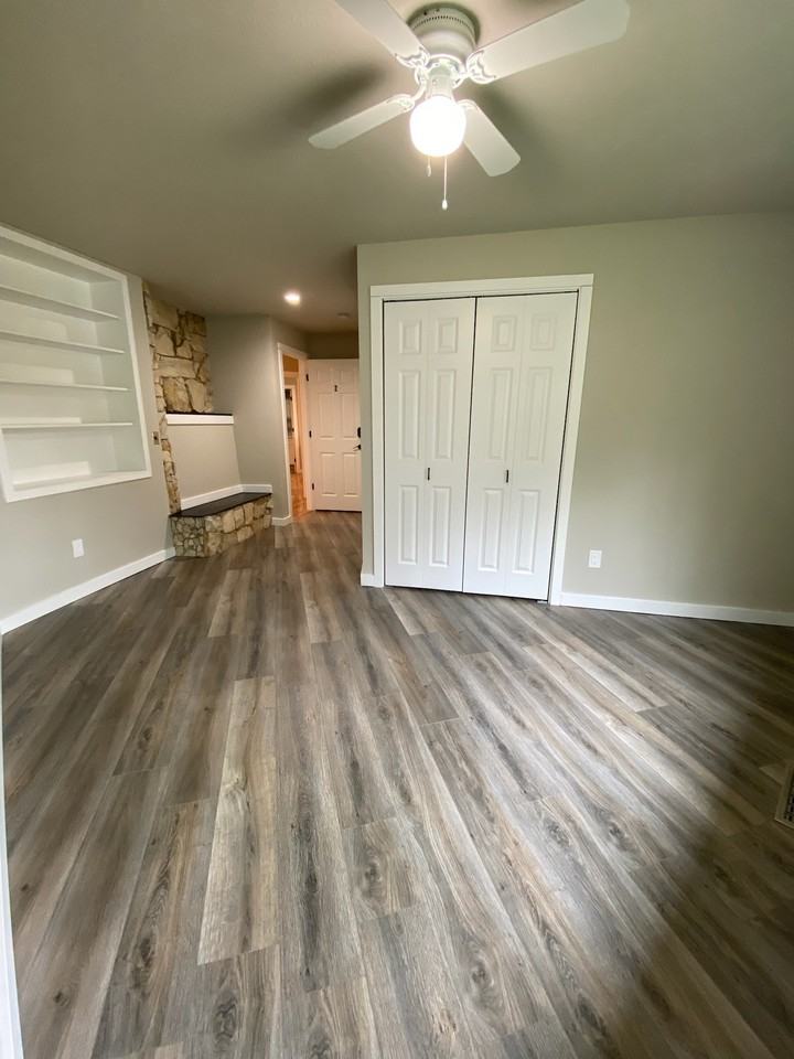 509 E 70th St #2 - Photo 2 of 20