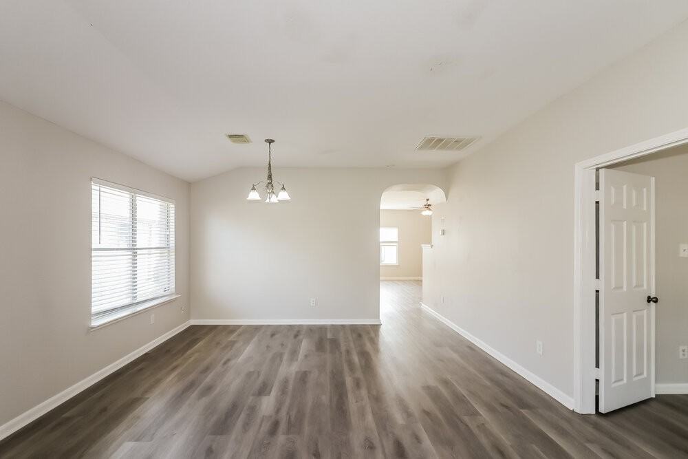 6227 Channelbrook Ln - Photo 7 of 16