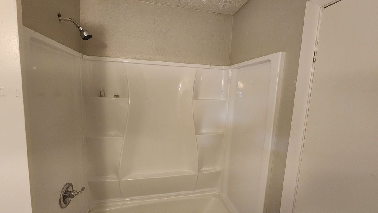 Patriot Apartments - Photo 4 of 50