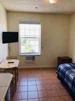 featured image of 2320 N Dixie Hwy