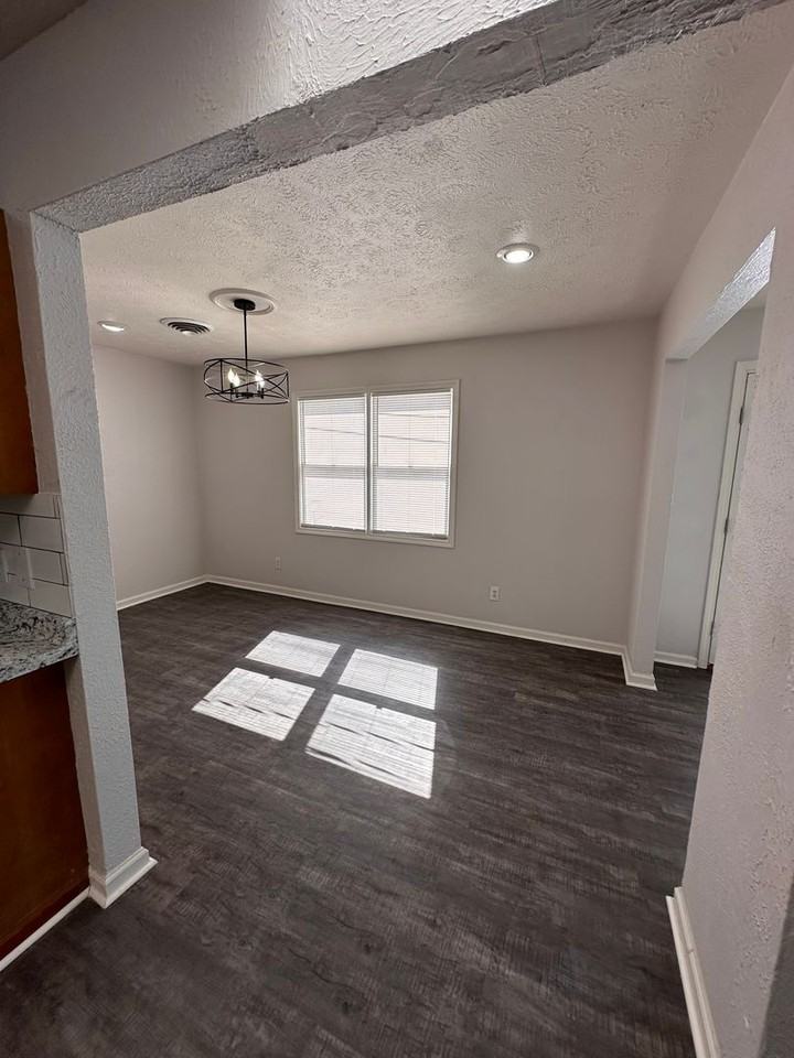 Fox Harbor Apartments - Photo 6 of 22