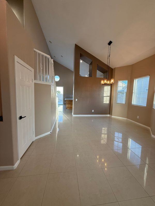 38206 Antibes Dr - Photo 2 of 13