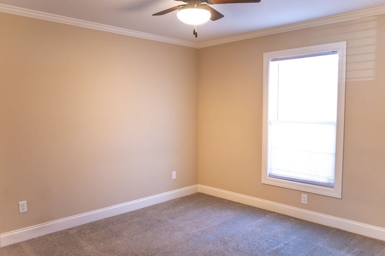 University Commons II - Photo 4 of 7