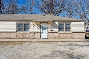 featured image of 1815 W University Ave