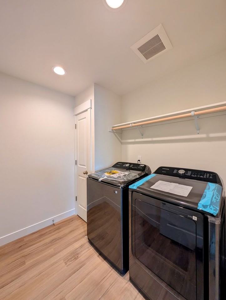 319 S Nevada Ave - Photo 6 of 20