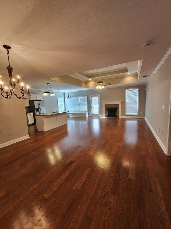 3835 Napa Dr - Photo 2 of 10