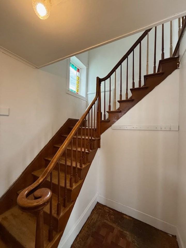 10 Walker Ave - Photo 3 of 16