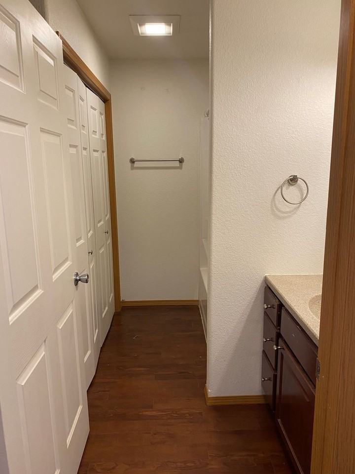 505 505 16 Ave Circle NE #2 - Photo 6 of 15