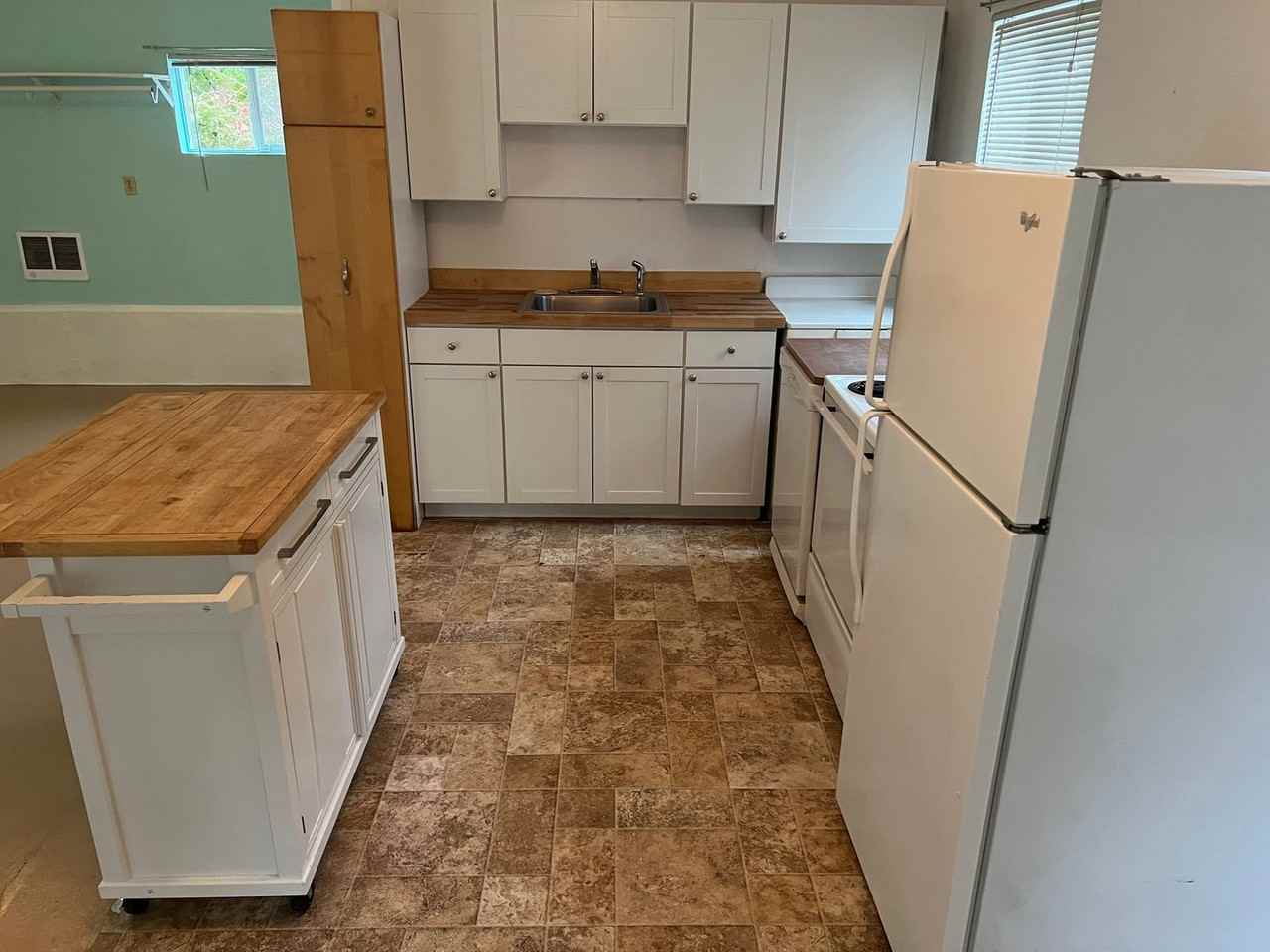 281 E Treasure Island Dr - Photo 3 of 9