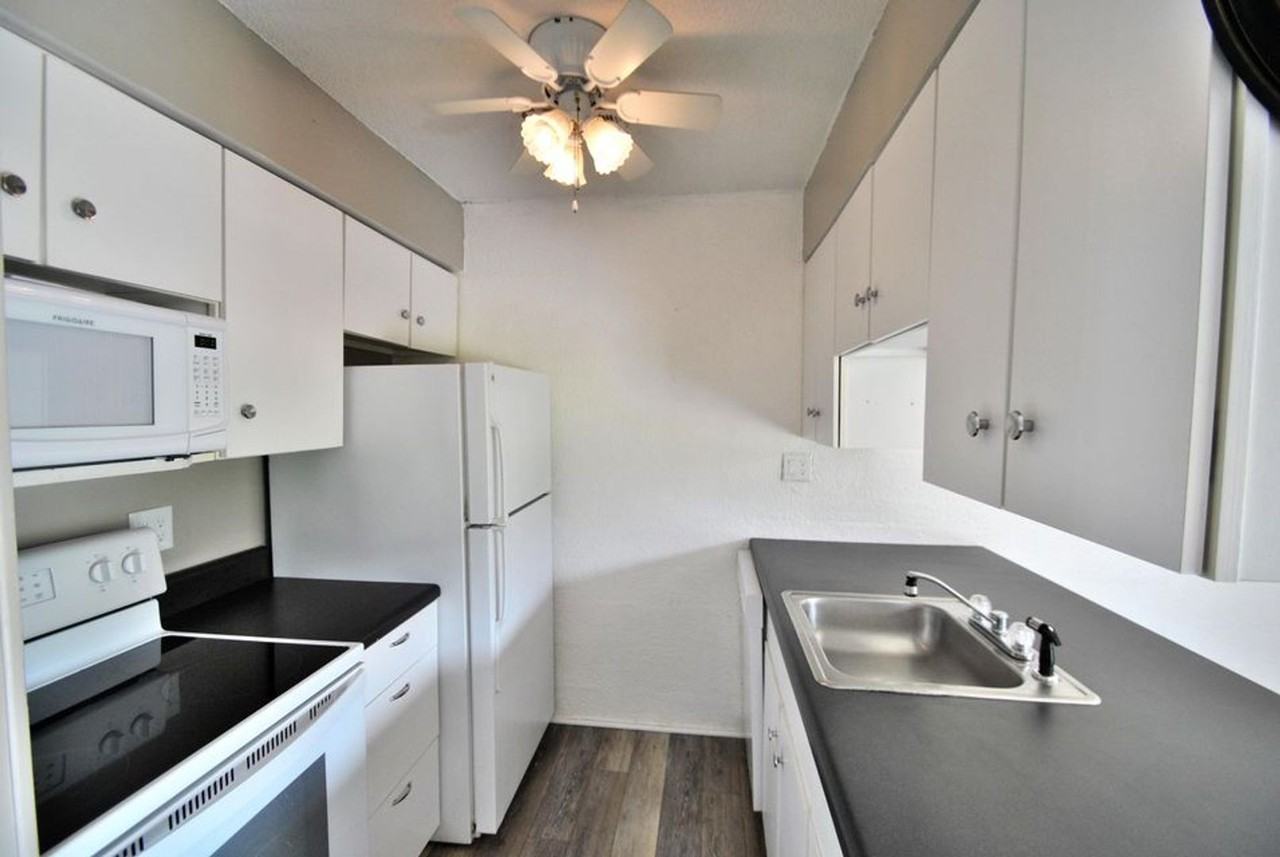 65 Wilshire Heights Dr - Photo 5 of 10