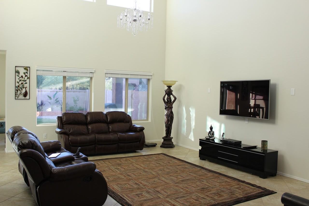 10741 W Yearling Rd - Photo 2 of 8