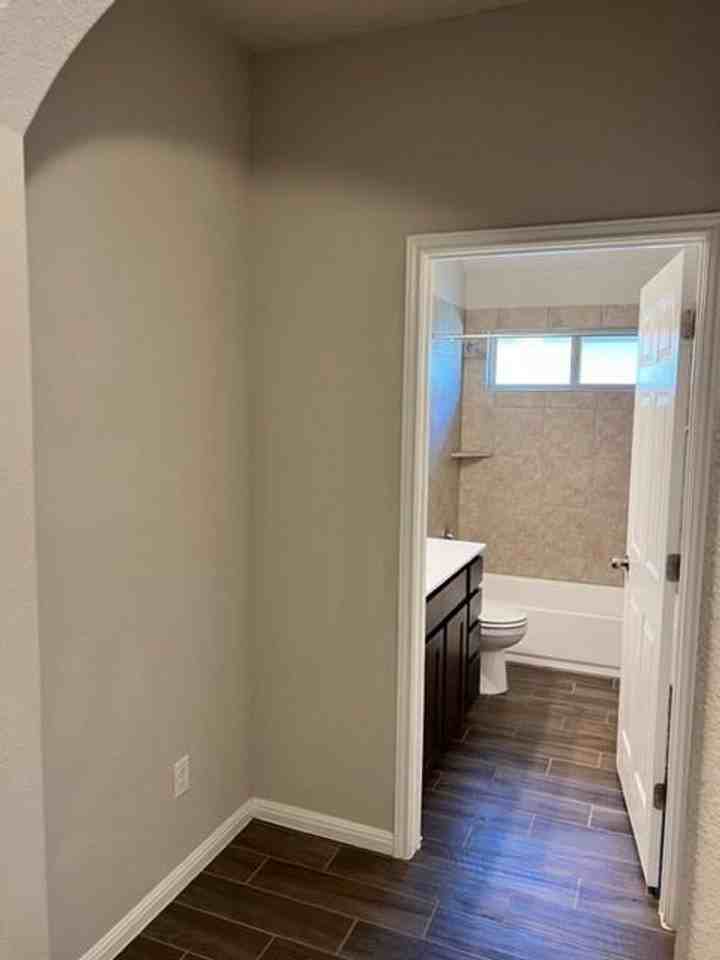 105 Rusk Bluff Ave - Photo 4 of 29