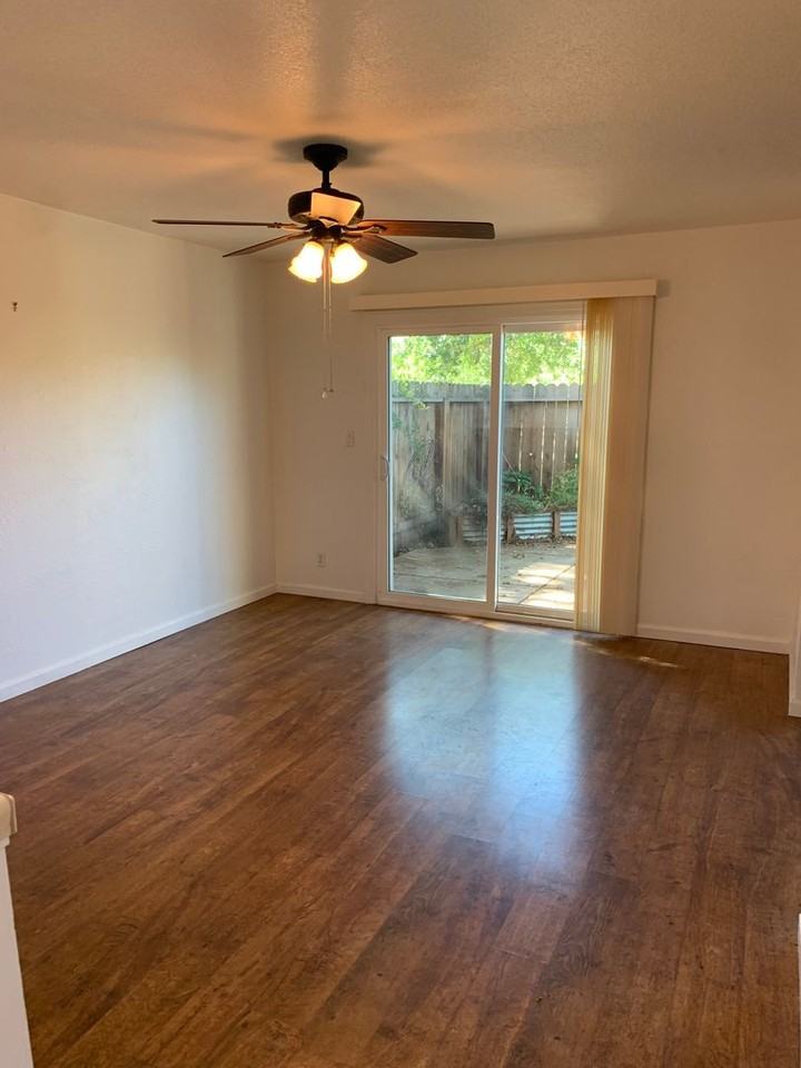 3401 Bermuda Ave #25 - Photo 3 of 19