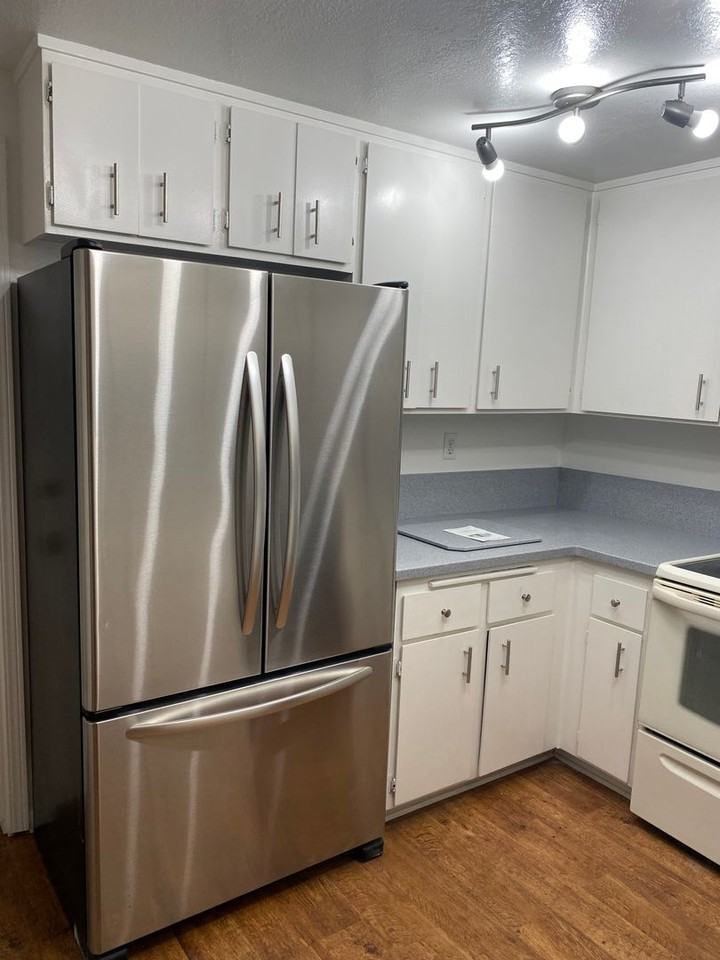 3401 Bermuda Ave #25 - Photo 5 of 19