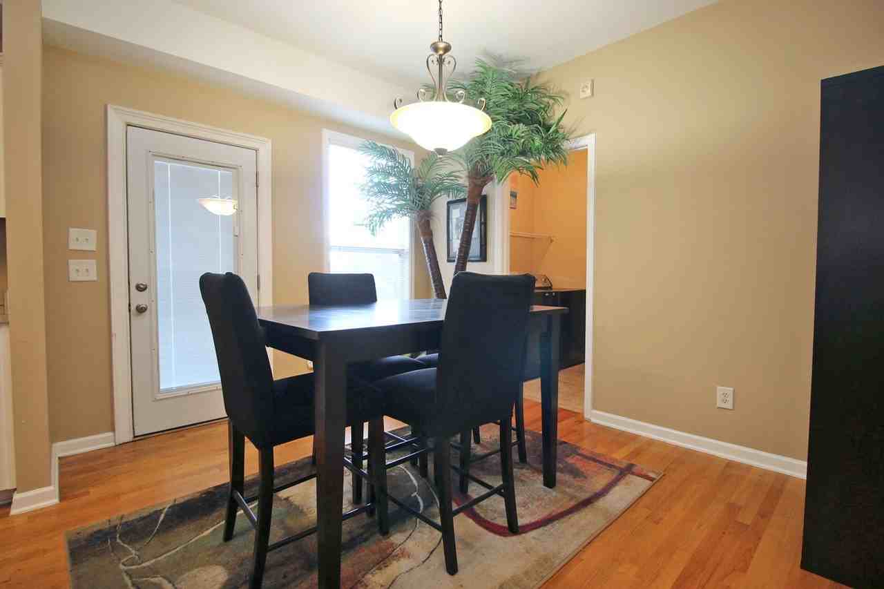1013 Pine St - Photo 4 of 20