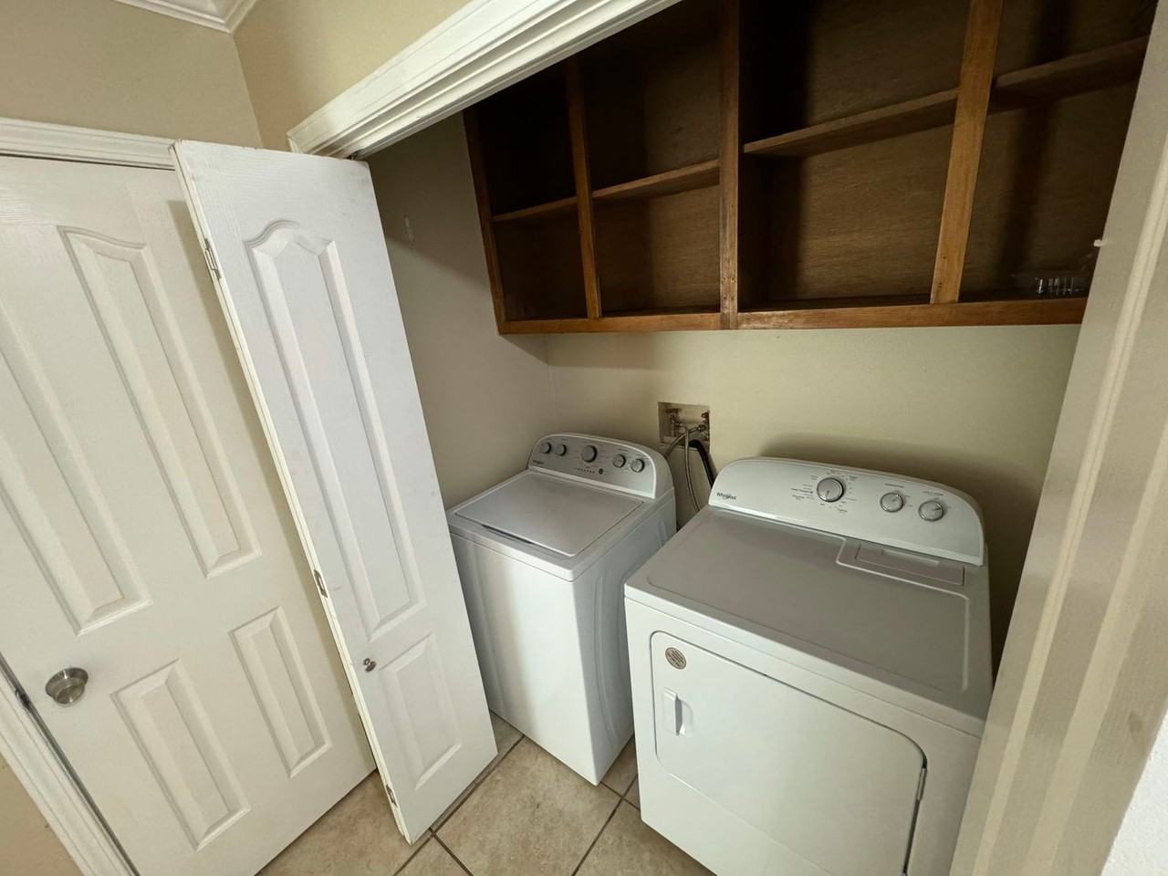 1027 Barrington Dr #A - Photo 7 of 15