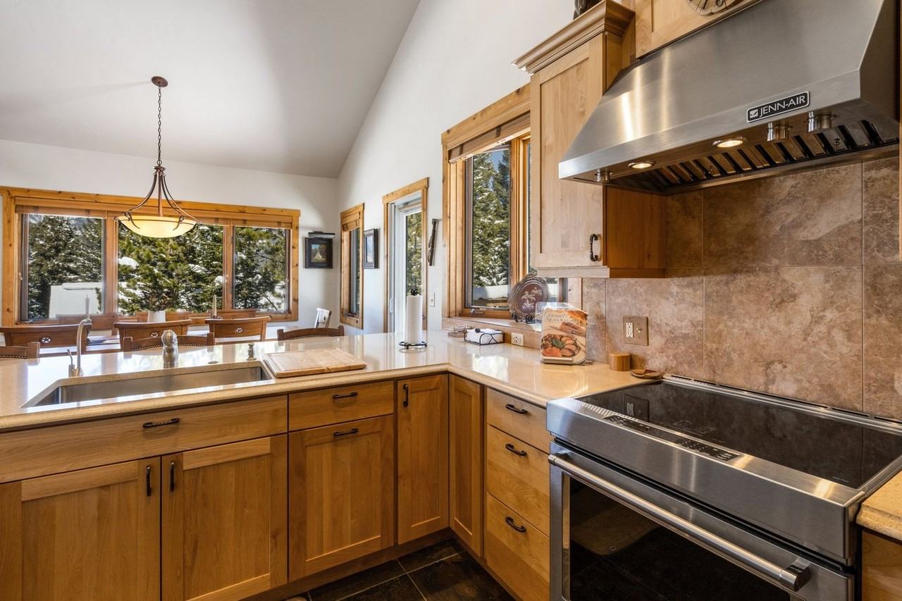 130 Timbercrest Dr - Photo 7 of 46