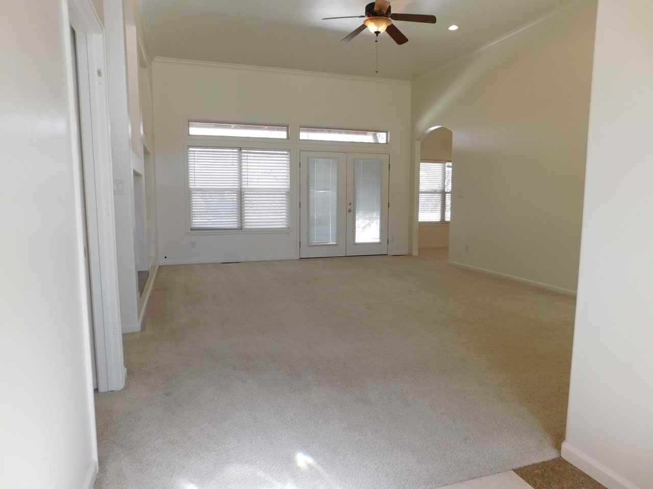2618 Foxglove Ct - Photo 3 of 29